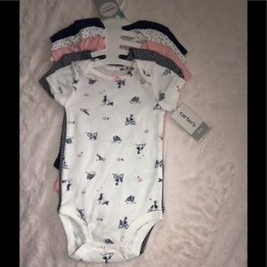 Baby 5-pack onesies size 6m
